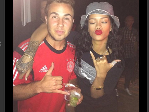 rihanna-mario-goetze-twitter-480x480-1968985.jpg