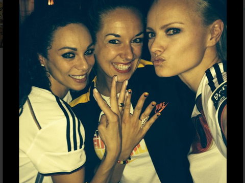 franziska-knuppe-twitter-wm-finale-480x480-1968985.jpg