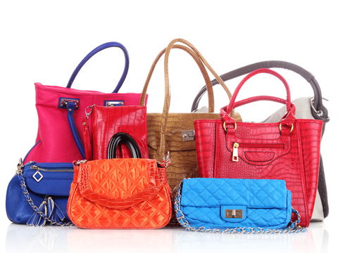 viele-bunte-taschen-in-allen-formen-1589948.jpg