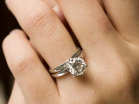 diamonds-are-a-girl-s-best-friend-bild-getty-images-200x301-11545.jpg