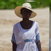 Lupita Nyong'o am Strand