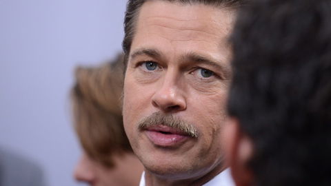 Brad Pitts Schnurrbart