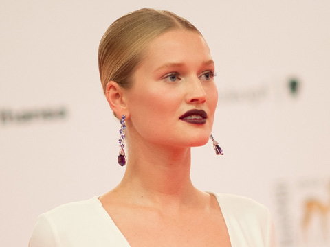 toni-garrn-lippenstift-2002697.jpg