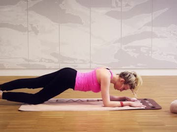 mini-workout-zirkel-1-planke-480x270-2043091.jpg