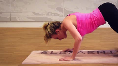 Mini-Workout: Zirkel 2 - Umgekehrtes Schulterdrücken