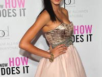 rebecca-mir-im-interview-200x400-1276325.jpg