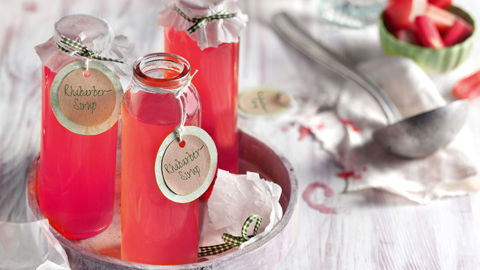 Sirup selber machen: Rhabarbersirup & Co. lecker und einfach