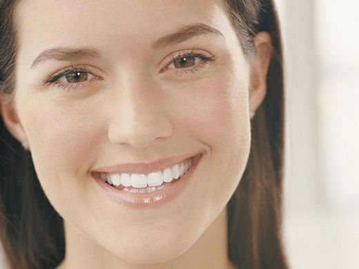 span-zaehne-zeigen-bleaching-fuer-mehr-weiss-span-520x390-979.jpg