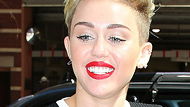 Nippelalarm: Miley Cyrus ohne BH