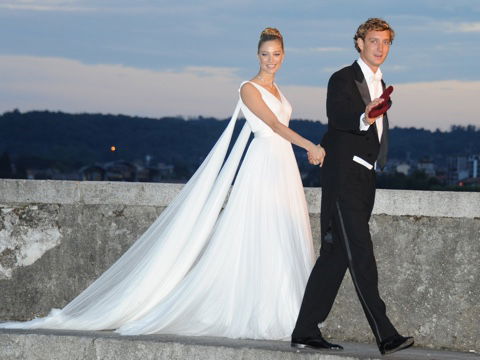 beatrice-borromeos-brautkleid-2072047.jpg