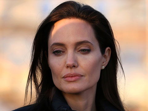 angelina-jolies-doppelgaengerin-gi-480x360-2080041.jpg