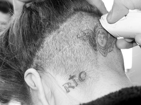 lady-gaga-kopf-tattoo-2-1966906.jpg