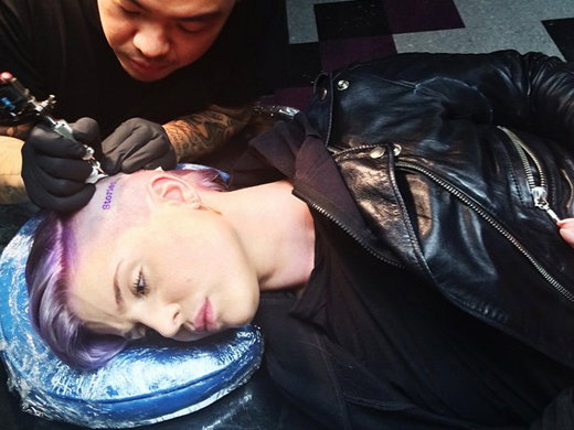 kelly-osbourne-dr-woo-1966906.jpg