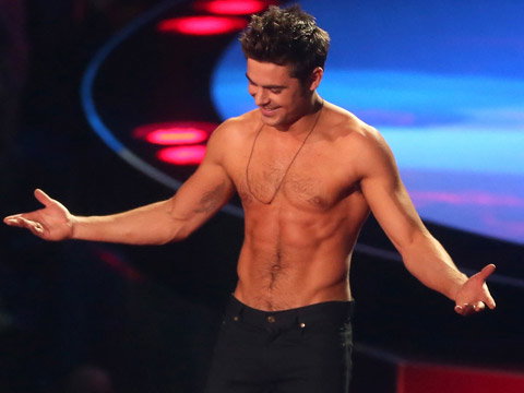 zac-efron-oben-ohne-1940806.jpg