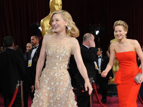jennifer-lawrence-und-cate-blanchett-oscars-2014-1925081.jpg
