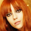 Rothaarige Models: Frisuren und Make-up bei rotem Haar
