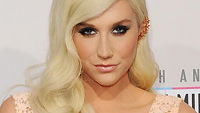 Anziehen/Ausziehen: American Music Awards 2012