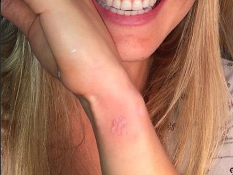 bar-refaeli-tattoo-1904227.jpg