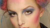 Die untragbarsten Make-ups von den Catwalks