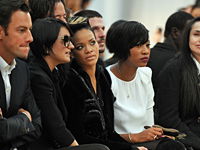 new-york-fashion-week-so-viel-zahlen-designer-fuer-die-stars-in-der-ersten-reihe-200x300-631986.jpg