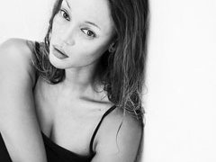 tyra-banks-kate-moss-240x300-1854350.jpg