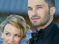 kylie-minogue-und-olivier-martinez-sind-wieder-zusammen-200x300-23412.jpg