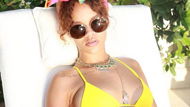 Bikini Posing mit Rihanna: Ein Tutorial