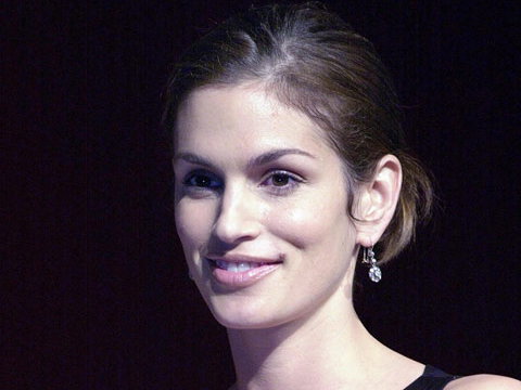 cindy-crawford-2000-2059455.jpg