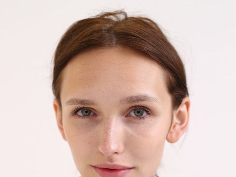 anna-wilken-fitting-2064057.jpg