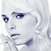 Anziehen/Ausziehen: Andrej Pejic ist Covergirl 2011