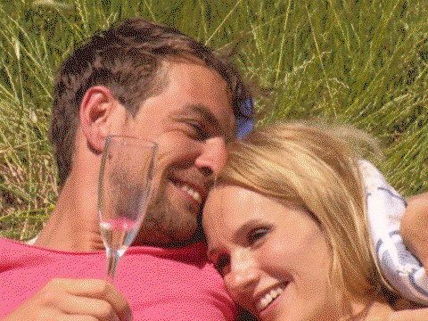 100197003-anna-manuel-480x360-1531410.gif