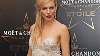 Anziehen/Ausziehen: Was macht Sienna Miller?