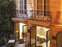cool-hotels-paris-teneues-200x265-3994.jpg