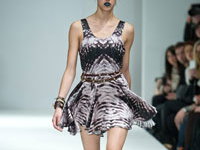 rebecca-gntm-2011-200x300-bild-3-932266.jpg
