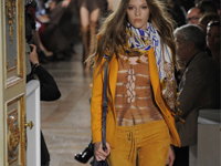 mode-2011-schmale-hosen-sind-in-200x300-bild-11-926770.jpg