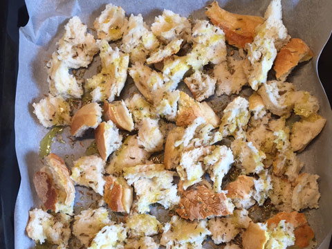 zerpflueckte-ciabatta-2054579.jpg