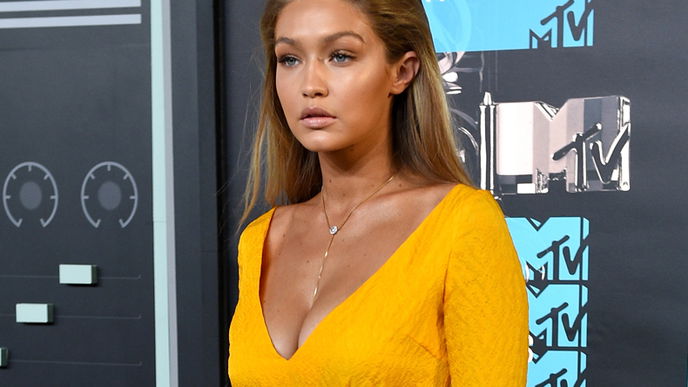 MTV VMAs 2015 - alle Outfits vom Red Carpet