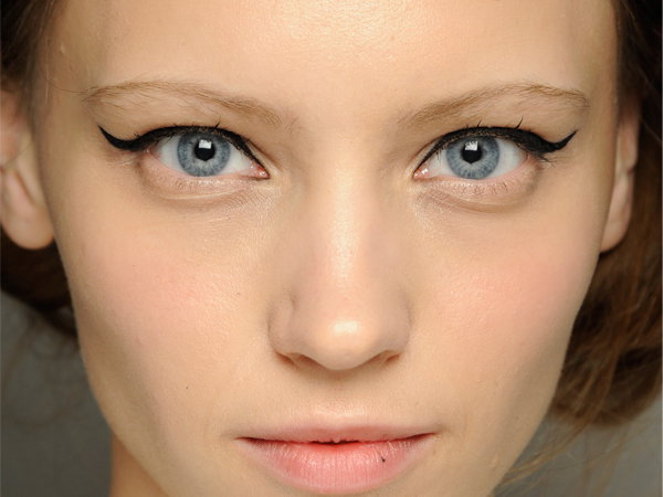 Eyeliner schminken