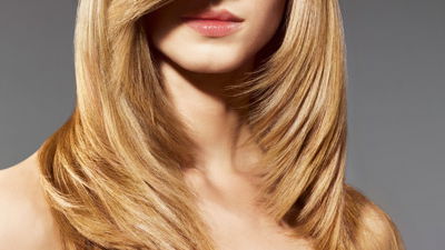 Stufenschnitt für langes, blondes Haar