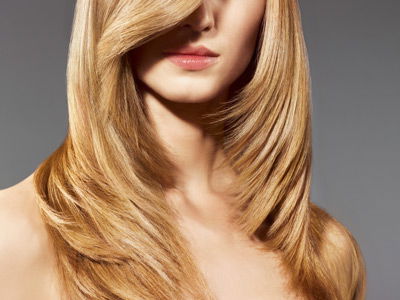 Stufenschnitt für langes, blondes Haar