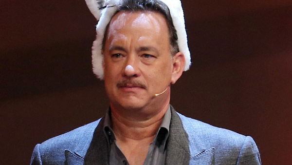 Tom Hanks mit Katzenöhrchen bei "Wetten, dass...?"