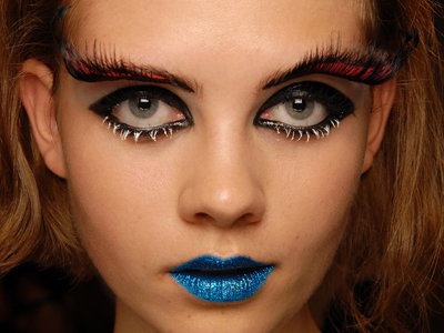 die untragbarsten make ups von den catwalks
