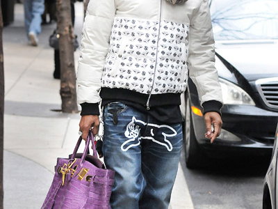 Pharrell Williams mit Birkin-Bag von Hermès