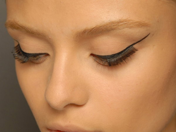 Künstliche Wimpern