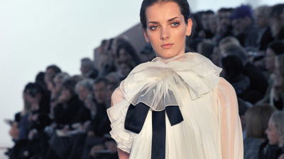 Suzy Menkes: "Feminine, fresh and pretty"