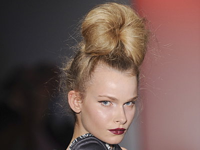 hochsteckfrisuren catwalk