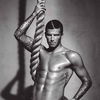 Bulge: Was zeichnet sich bei den Promis in der Hose ab?