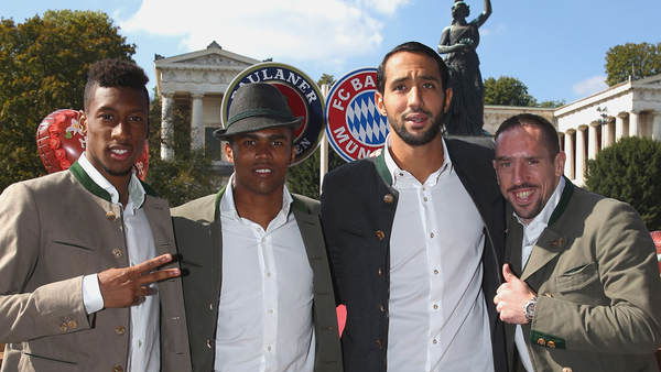 Kingsley Coman, Douglas Costa, Medhi Benatia, Franck Ribery - Wiesn 2015
