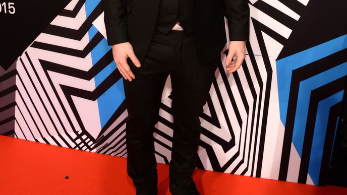Ed Sheeran, Gastgeber der MTV EMAs 2015