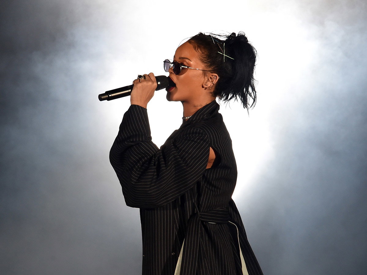 GettyImages-494142462_Rihanna_TTS
